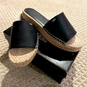 SOLD -DKNY espadrille slide size 9